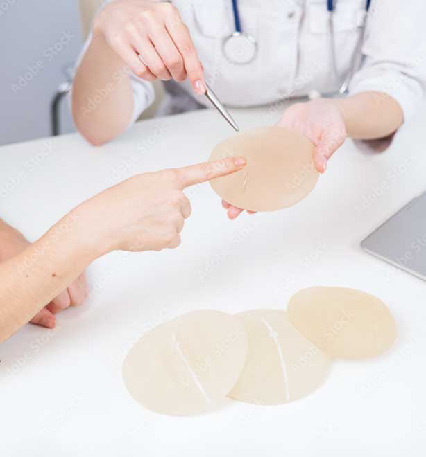 Faut-il surveiller ses Implants Mammaires ?